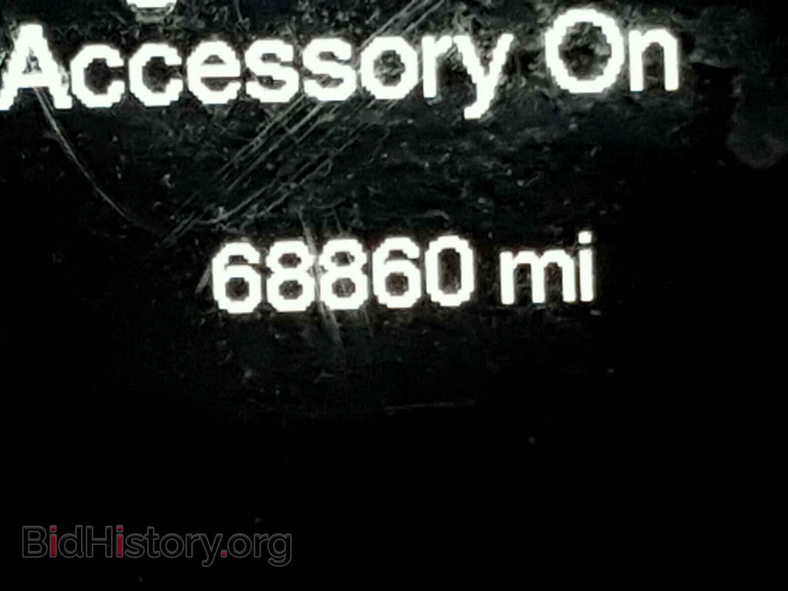 2015 CHRYSLER 200 - VIN: 1C3CCCAB9FN688070 - Photo 8