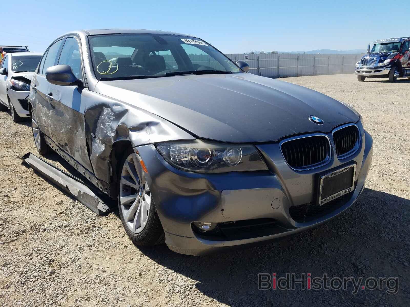 Photo WBAPH5G52BNM72368 - BMW 3 SERIES 2011