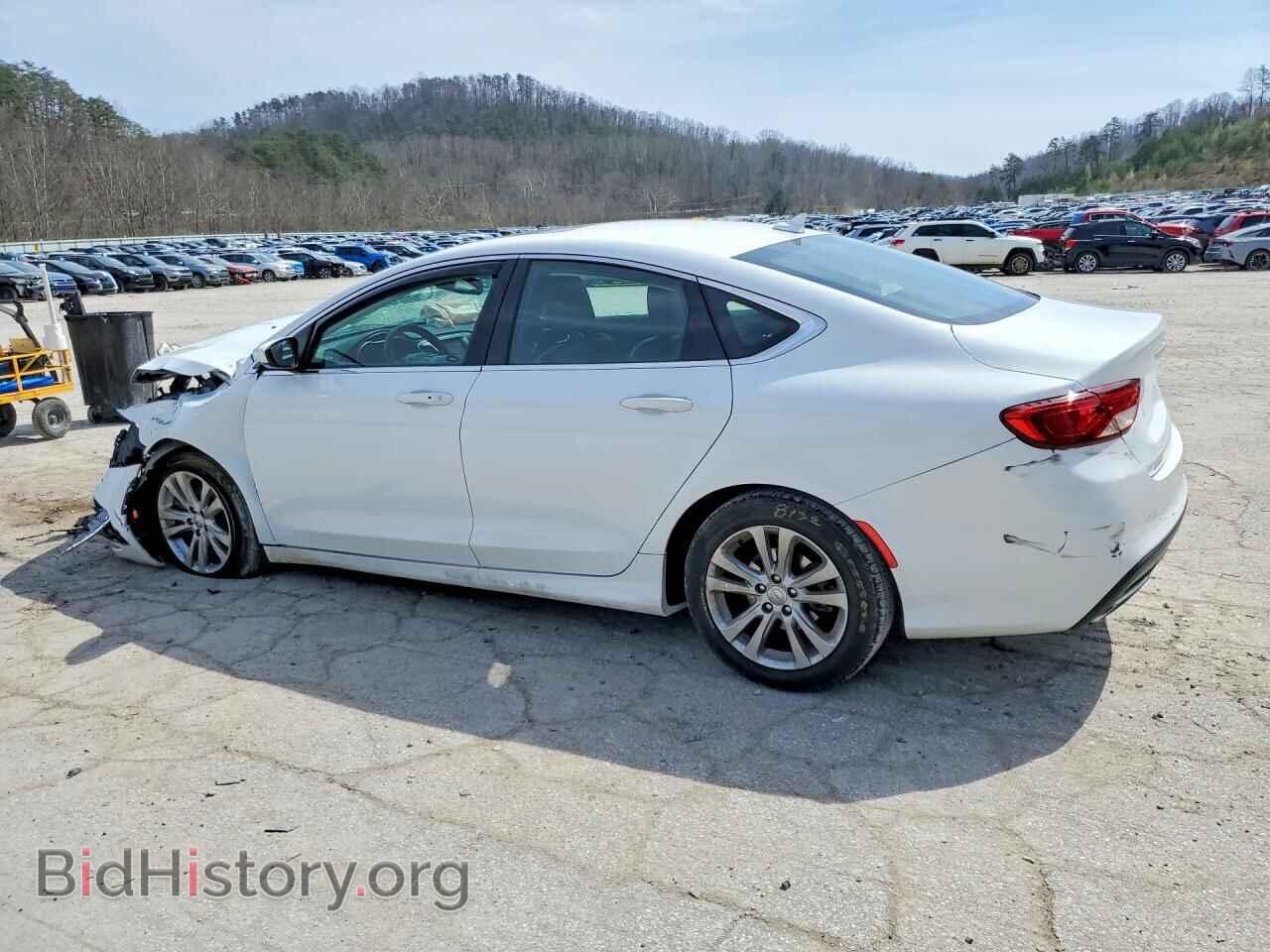 2017 CHRYSLER 200 - VIN: 1C3CCCAG7HN510236 - Фото 2