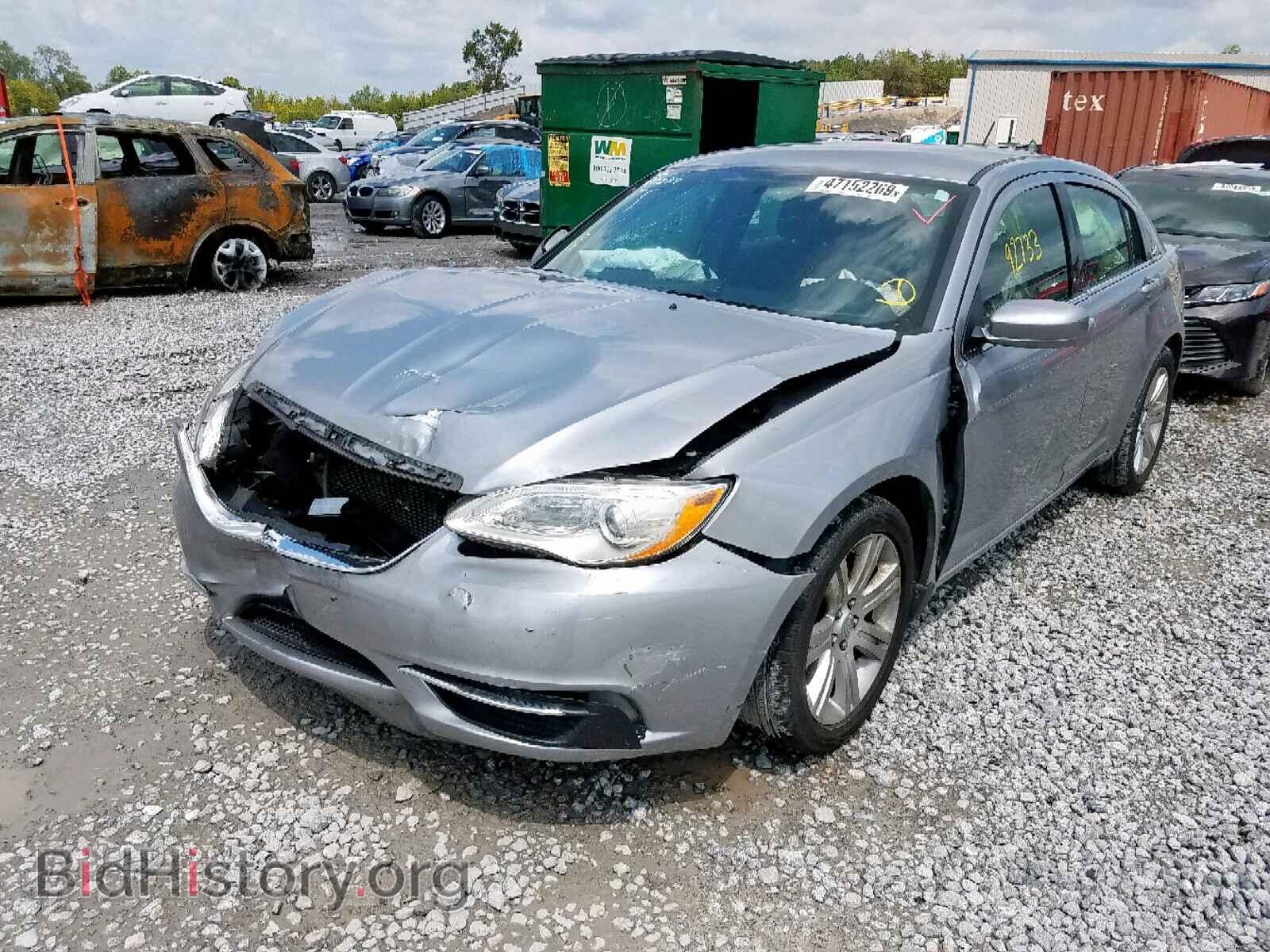 2013 CHRYSLER 200 - VIN: 1C3CCBAB8DN671624 - Photo 2