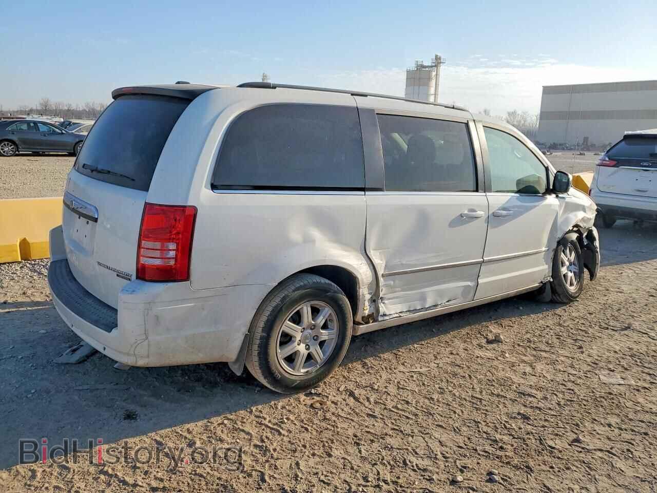 2010 CHRYSLER MINIVAN - VIN: 2A4RR8D11AR399355 - Photo 3