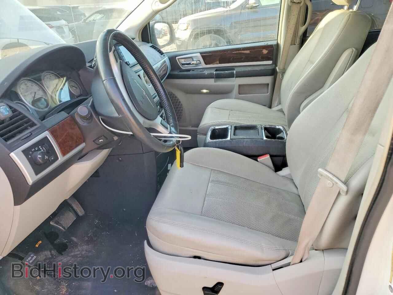2010 CHRYSLER MINIVAN - VIN: 2A4RR8D11AR399355 - Photo 7