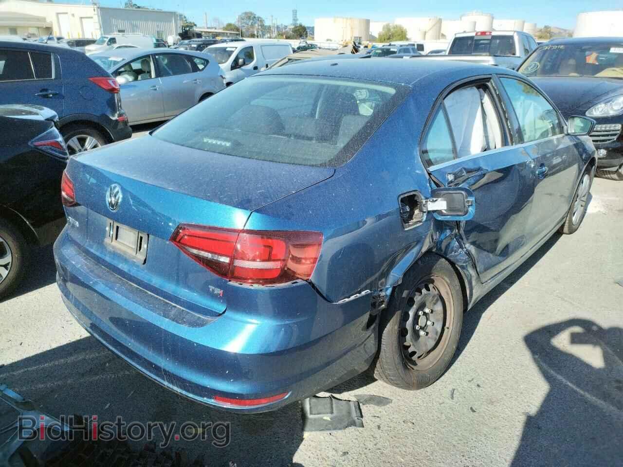 2017 VOLKSWAGEN JETTA - VIN: 3VW2B7AJ8HM408092 - Фото 4