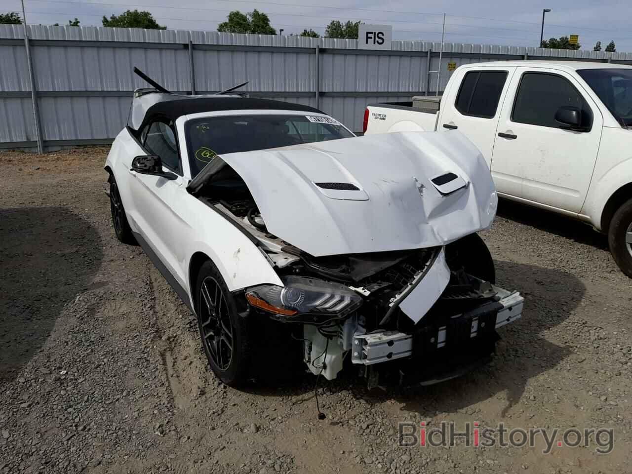 Photo 1FATP8UH4L5112109 - FORD MUSTANG 2020