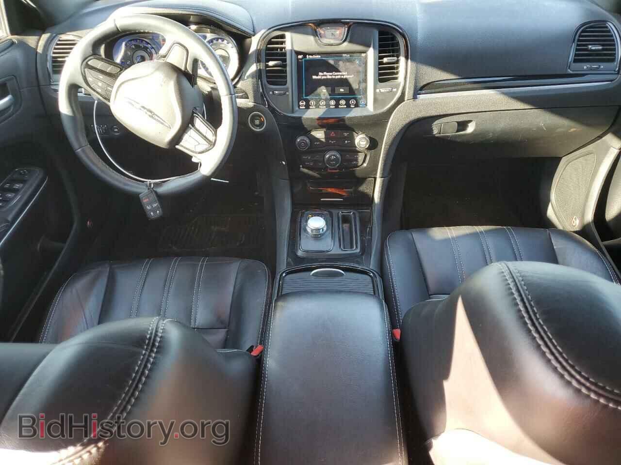 2018 CHRYSLER 300 - VIN: 2C3CCABG1JH243788 - Фото 8