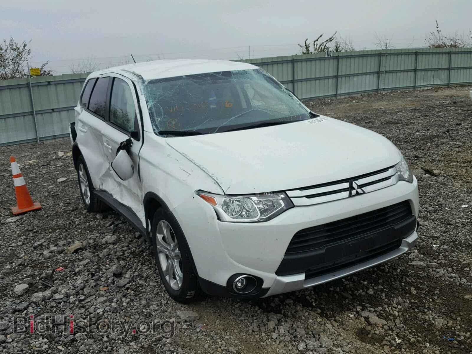 Фотография JA4AZ3A34FZ010596 - MITSUBISHI OUTLANDER 2015