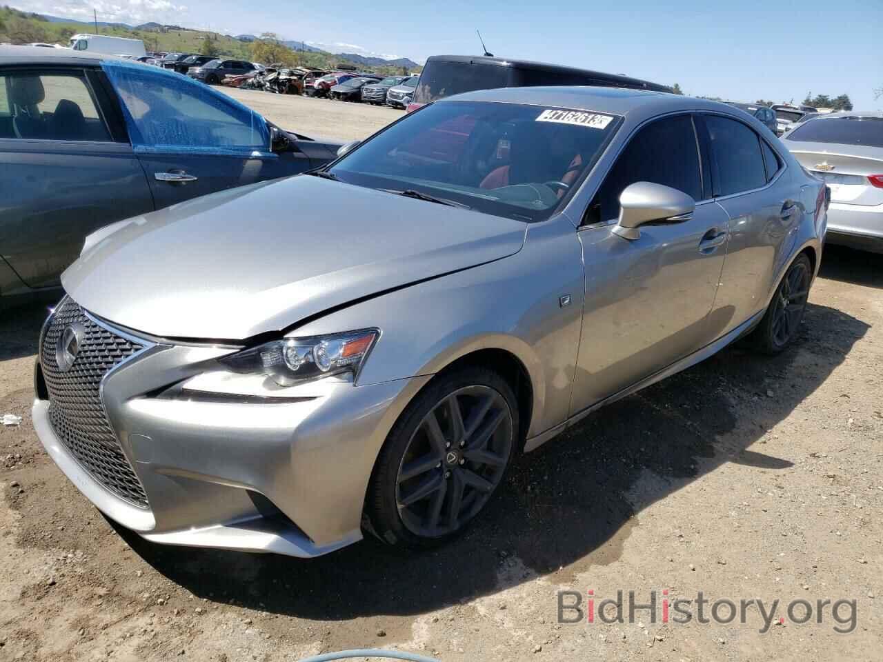 Photo JTHBA1D24G5032243 - LEXUS IS 2016