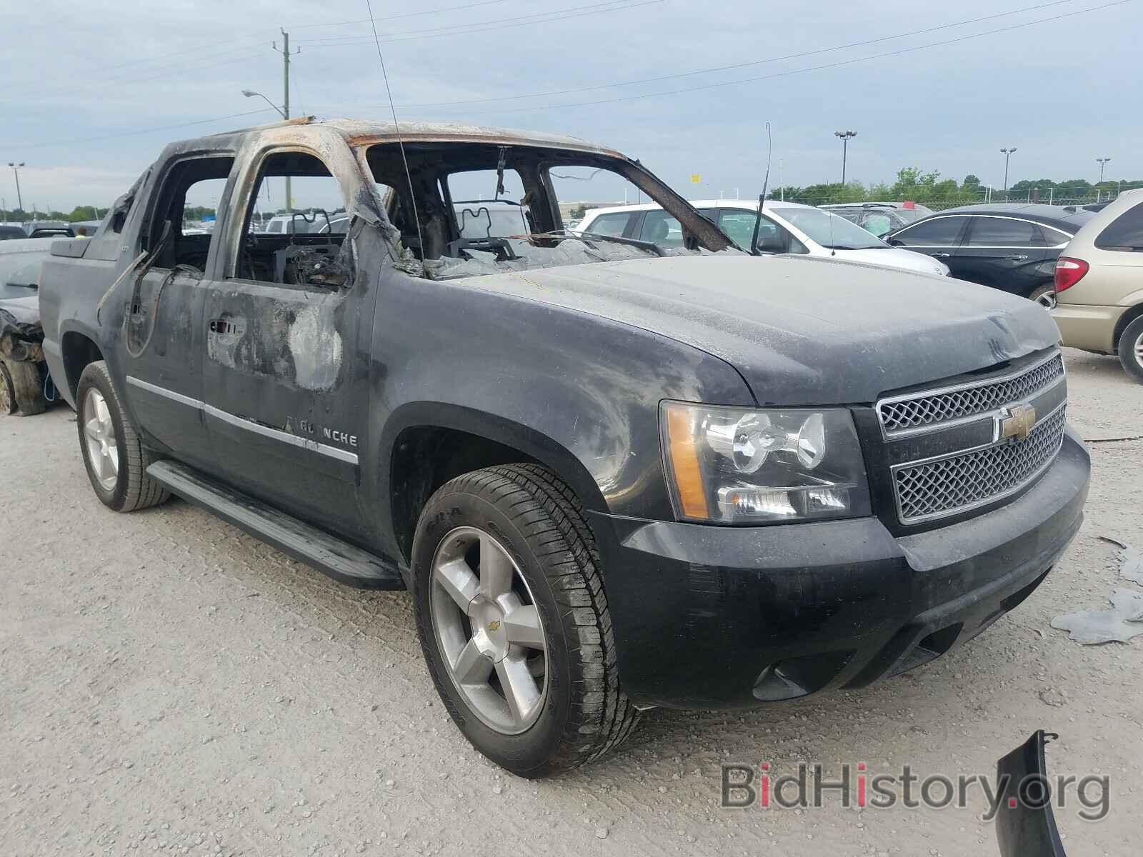Photo 3GNVKGE05AG102190 - CHEVROLET AVALANCHE 2010