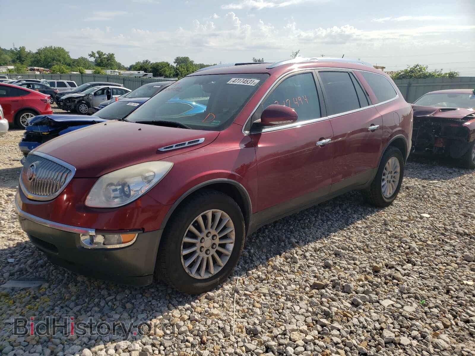 2011 BUICK ENCLAVE - VIN: 5GAKVBED3BJ300132 - Фото 2