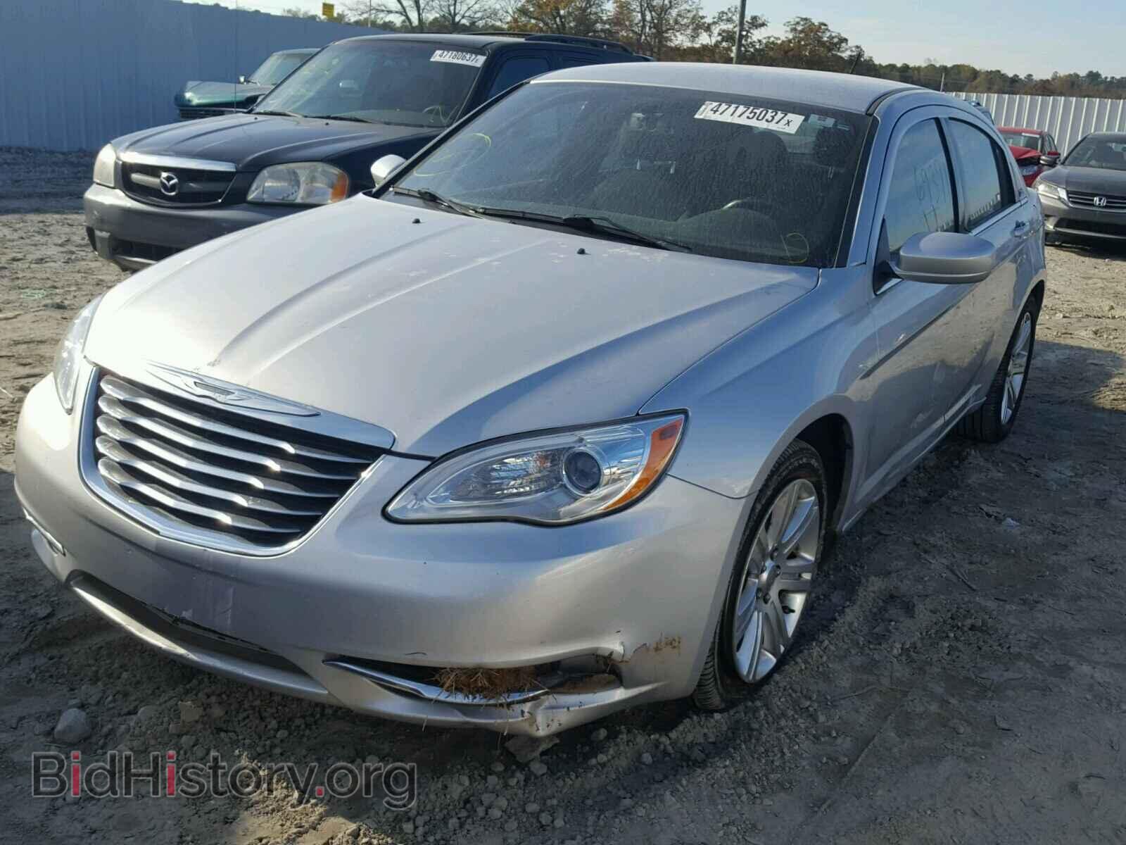 2012 CHRYSLER 200 - VIN: 1C3CCBBB2CN140500 - Фото 2