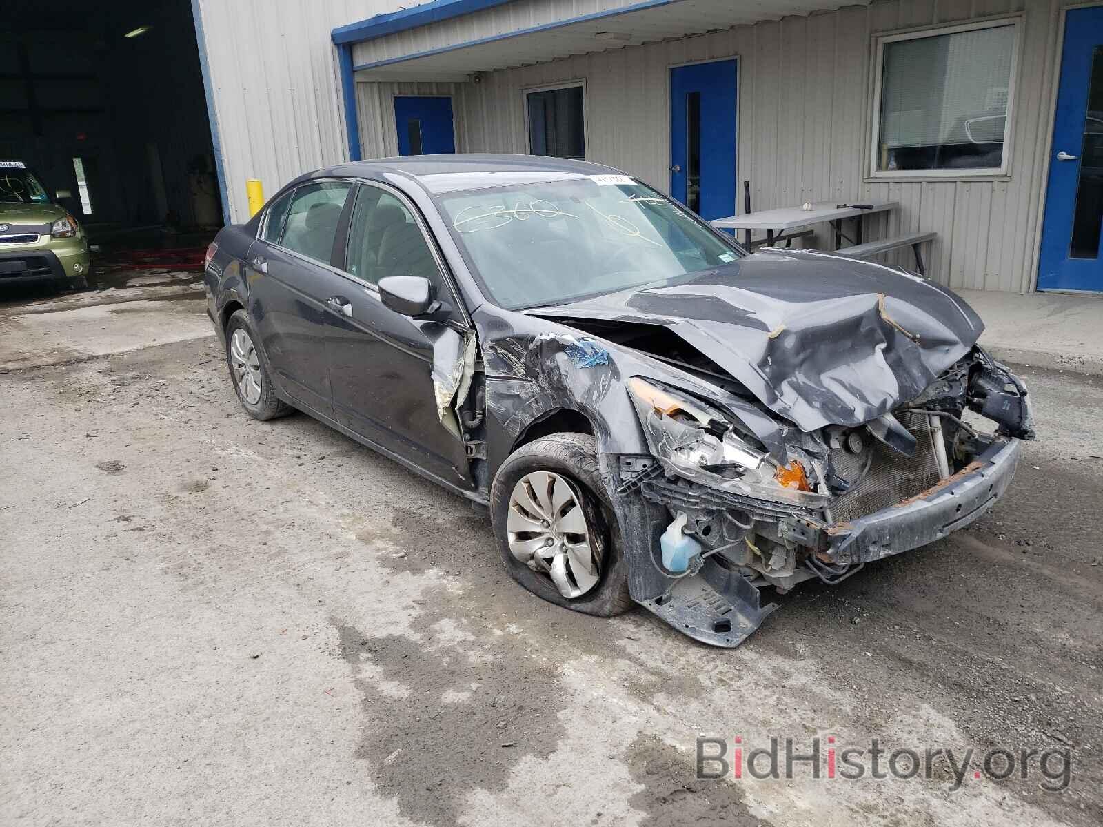 Photo 1HGCP2F33CA167877 - HONDA ACCORD 2012