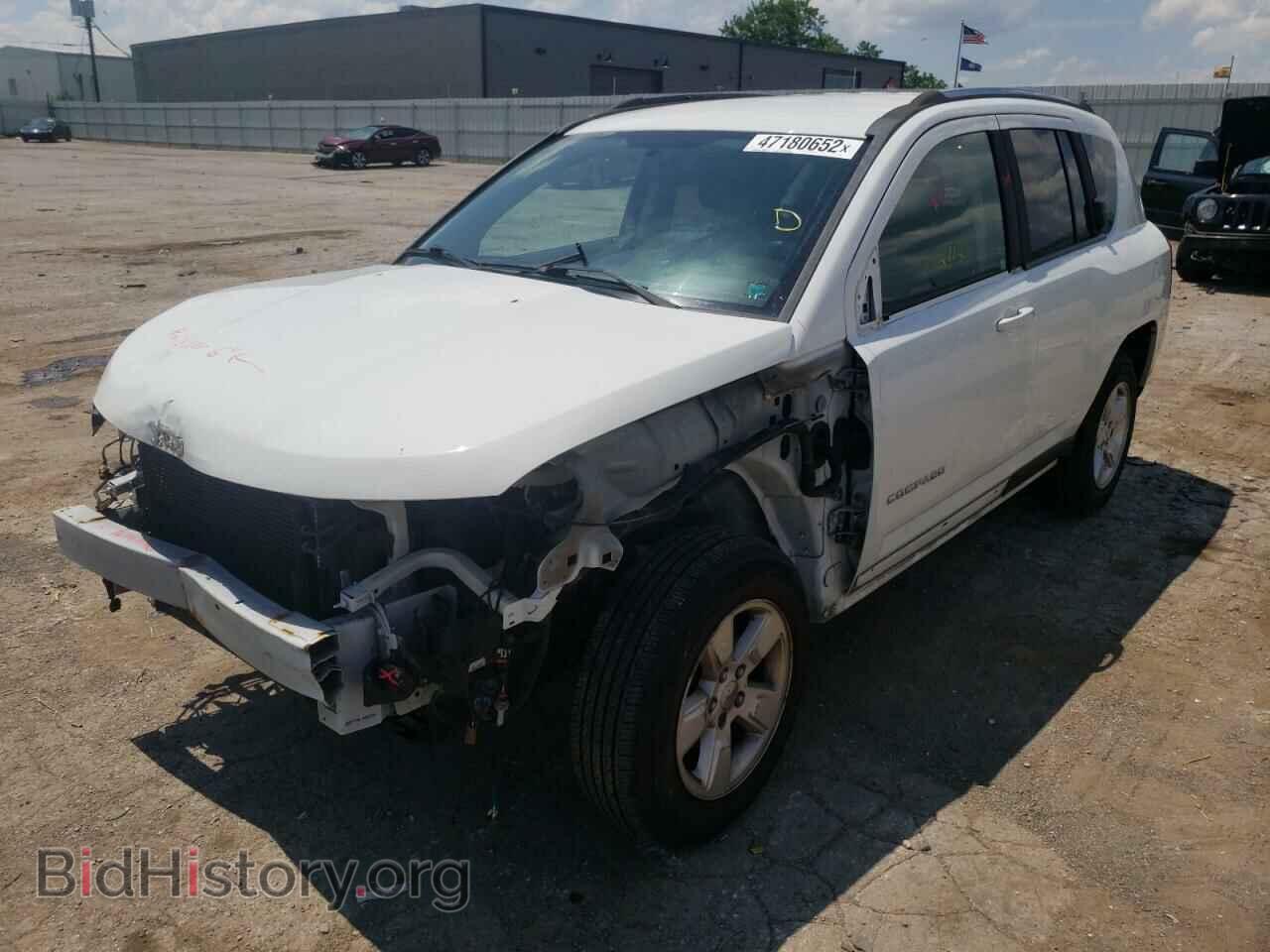 2015 JEEP COMPASS - VIN: 1C4NJCBA5FD143716 - Photo 2