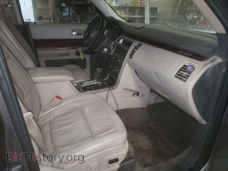 2010 Ford FLEX (VIN 2FMGK5CC6ABA67306) — photo 5 of 10