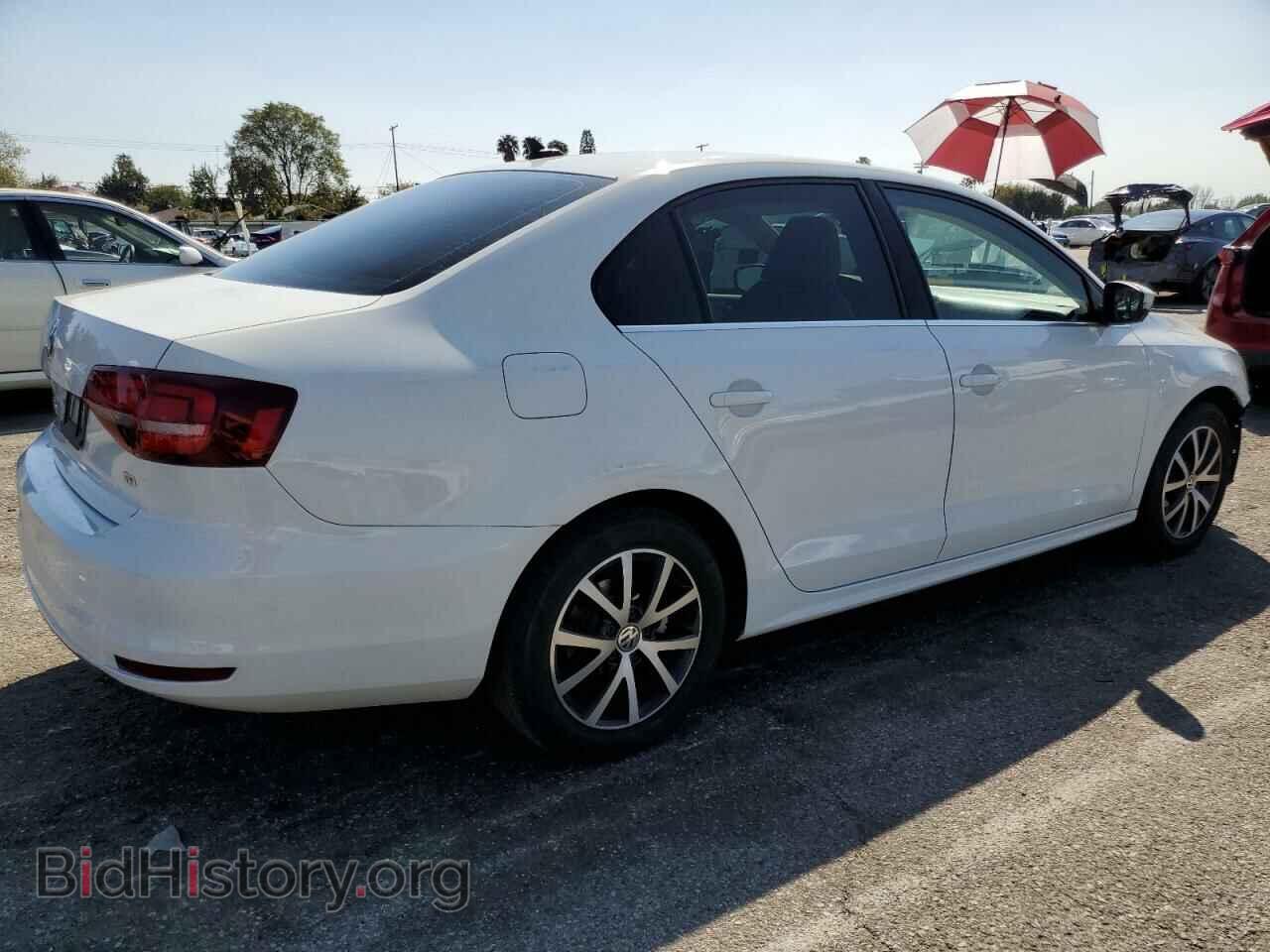 2017 VOLKSWAGEN JETTA - VIN: 3VWDB7AJ4HM262279 - Фото 3