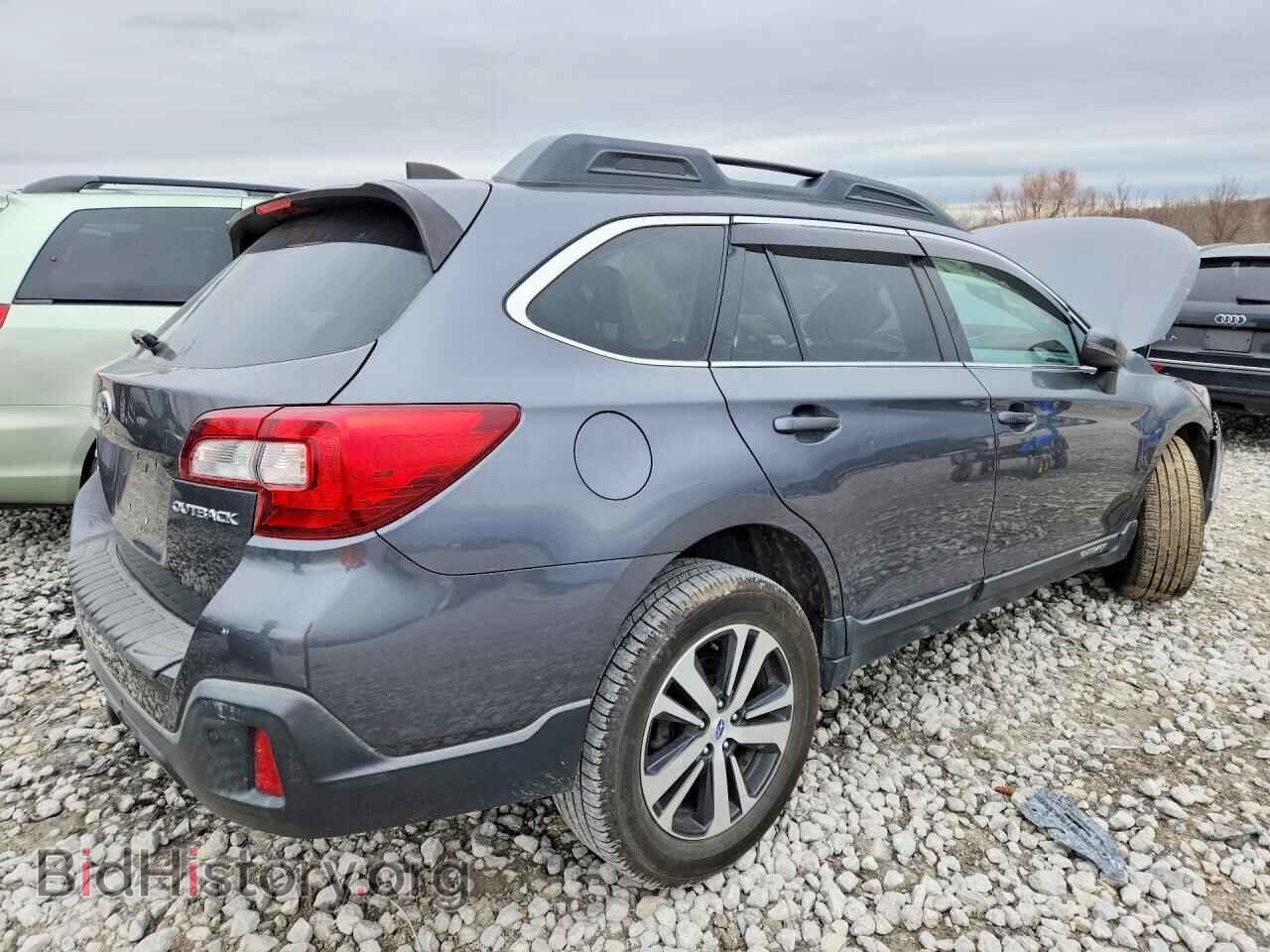 2018 SUBARU OUTBACK - VIN: 4S4BSANC9J3246164 - Фото 3