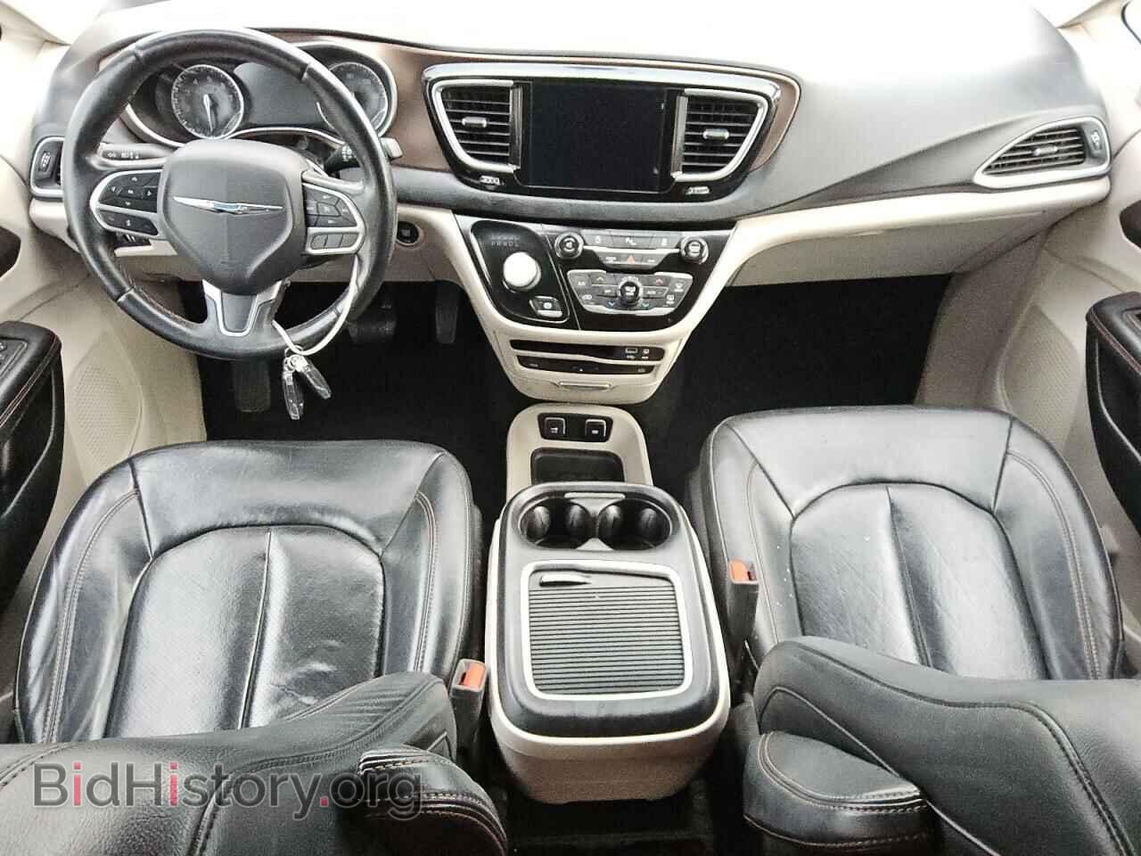 2017 CHRYSLER PACIFICA - VIN: 2C4RC1EG2HR760054 - Photo 8