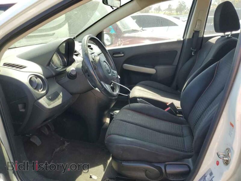 2011 Mazda 2 (VIN JM1DE1HZ3B0115111) — фото 7 из 12