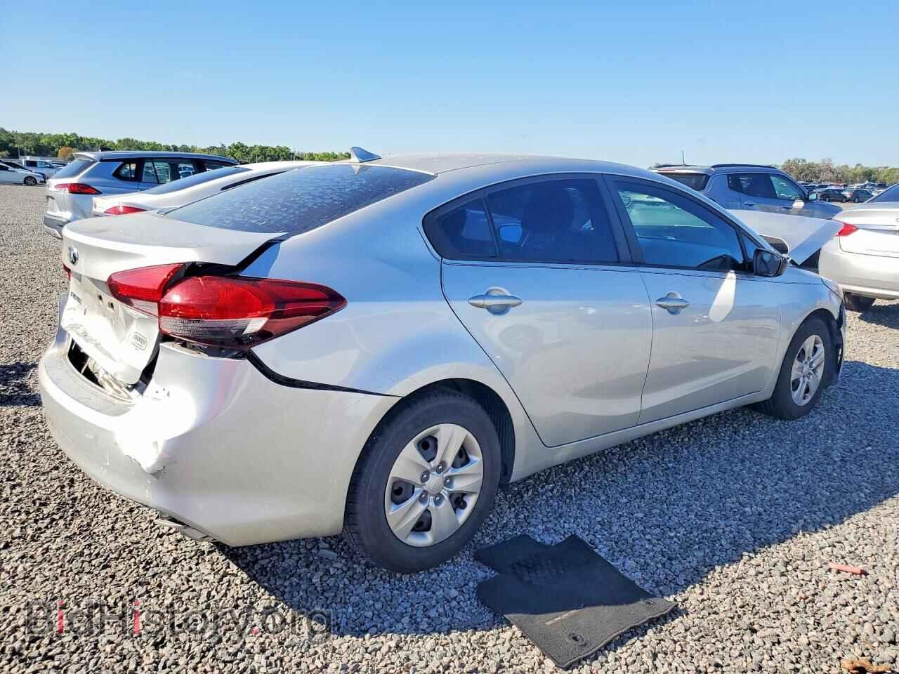 2017 KIA FORTE - VIN: 3KPFK4A73HE112415 - Фото 3