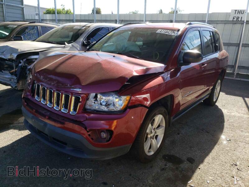 2011 Jeep COMPASS (VIN 1J4NT1FA2BD137854) — фото 2 из 10