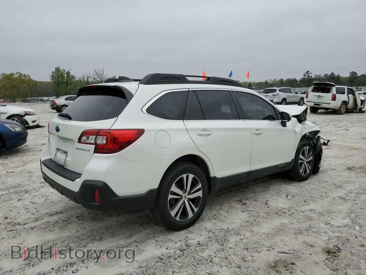 2018 SUBARU OUTBACK - VIN: 4S4BSANC6J3270521 - Фото 3
