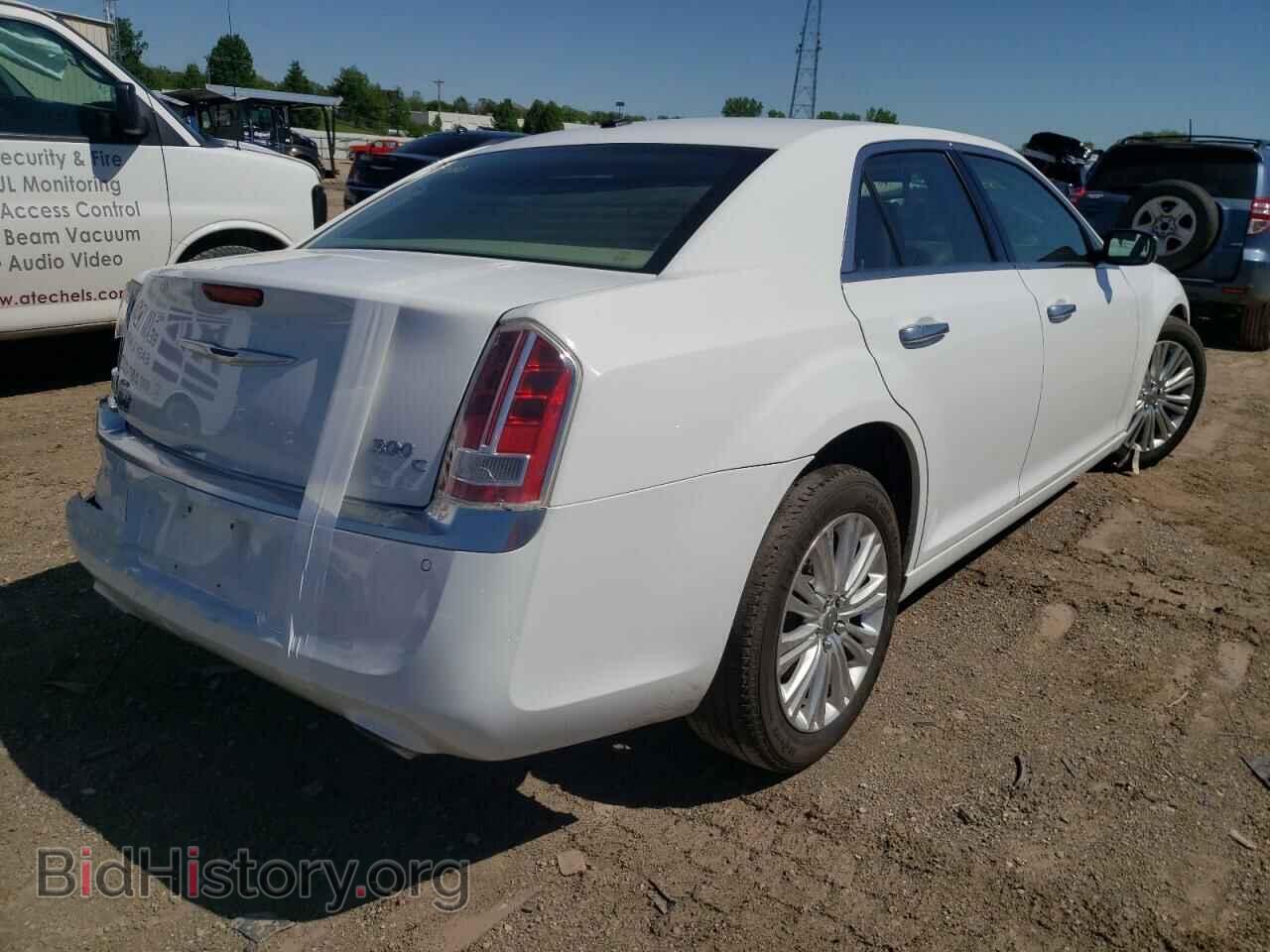 2013 CHRYSLER 300 - VIN: 2C3CCASG2DH505757 - Фото 4
