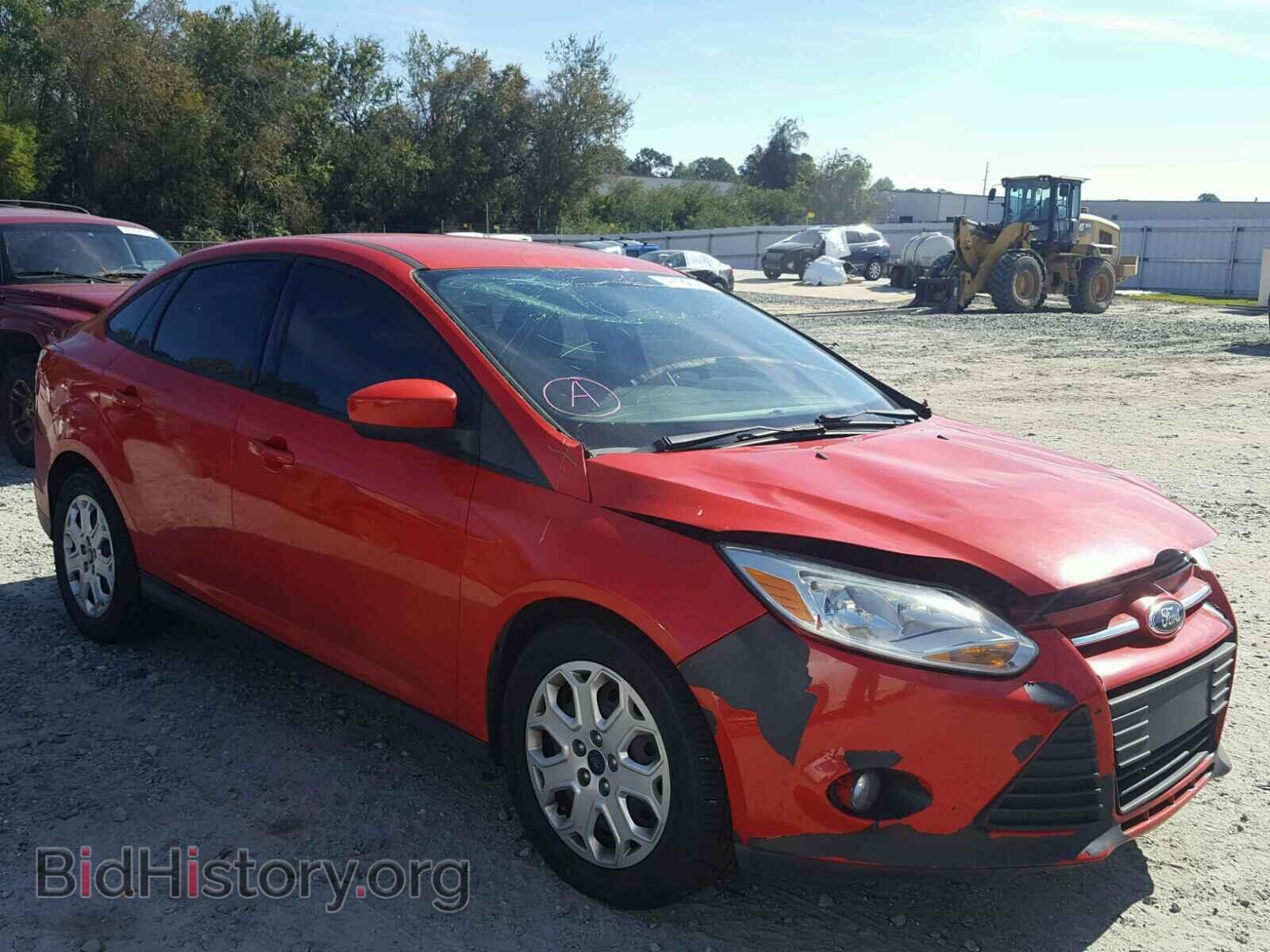 Photo 1FAHP3F23CL402404 - FORD FOCUS 2012