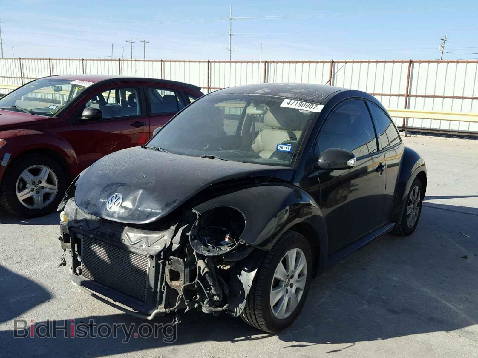 2008 VOLKSWAGEN BEETLE - VIN: 3VWPW31C58M523916 - Фото 2
