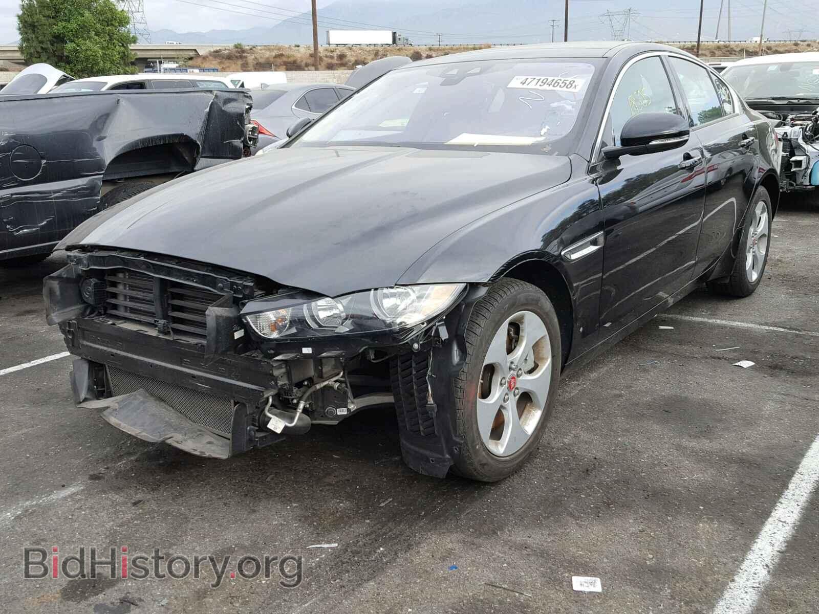2017 JAGUAR XE - VIN: SAJAR4BG7HA967868 - Фото 2