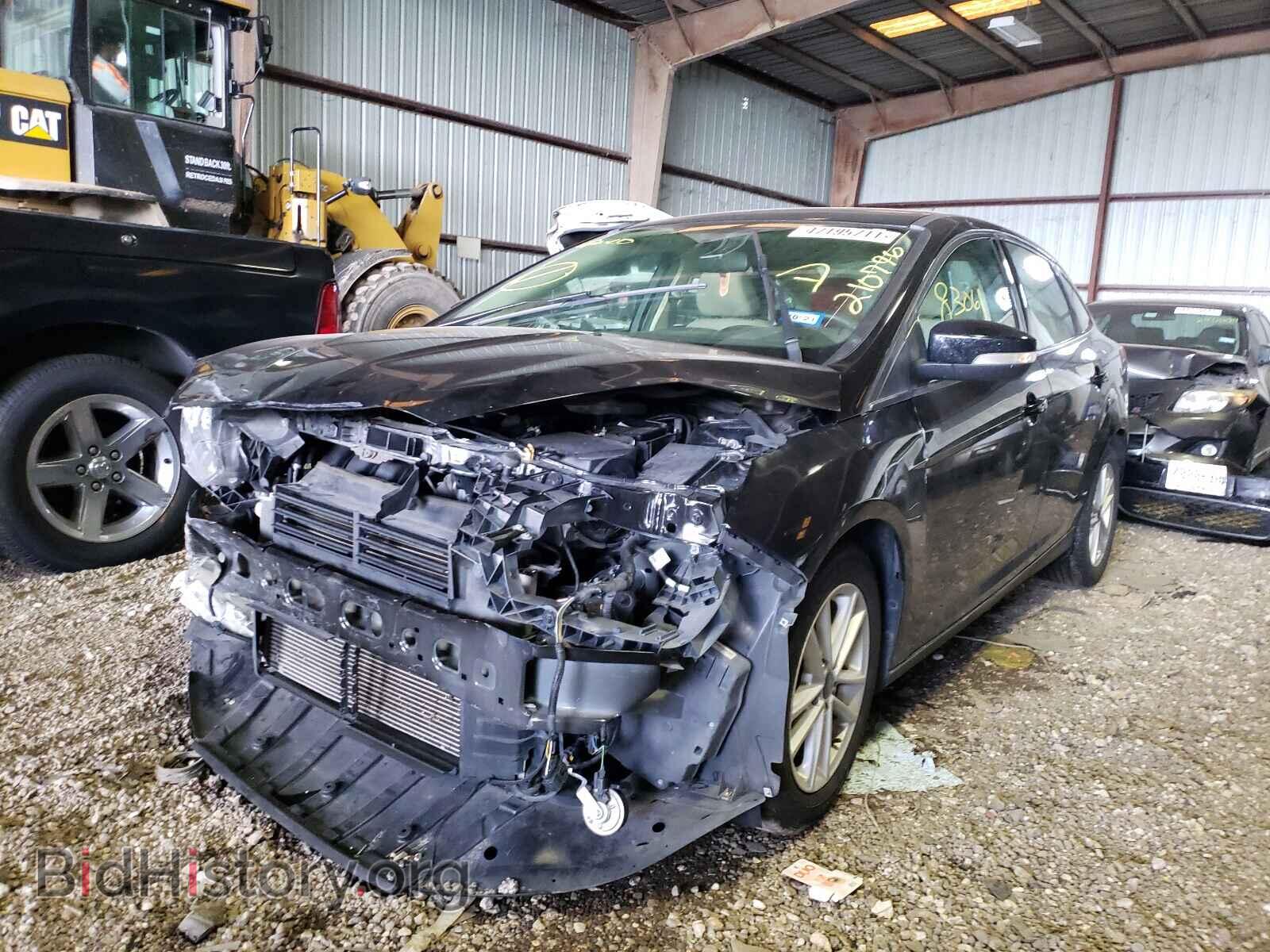 2017 FORD FOCUS - VIN: 1FADP3F29HL210796 - Фото 2