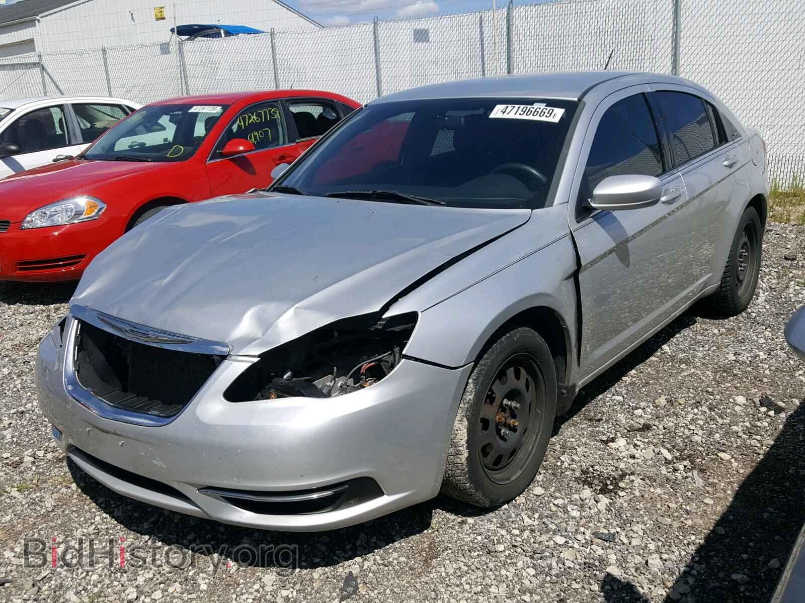 2011 CHRYSLER 200 - VIN: 1C3BC4FBXBN591335 - Фото 2