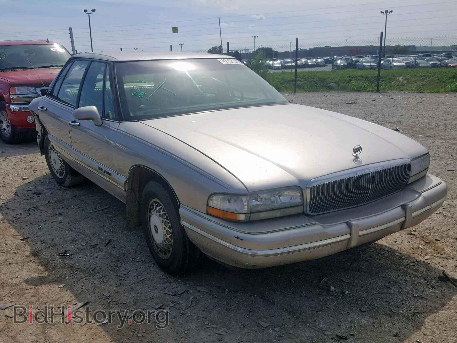 Photo 1G4CW52K2TH606375 - BUICK PARK AVE 1996