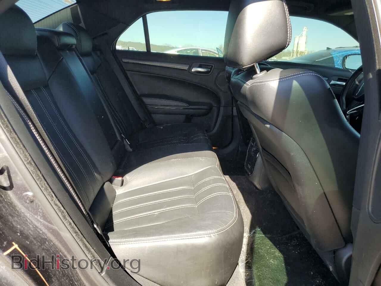 2016 CHRYSLER 300 - VIN: 2C3CCAGG5GH176131 - Photo 10