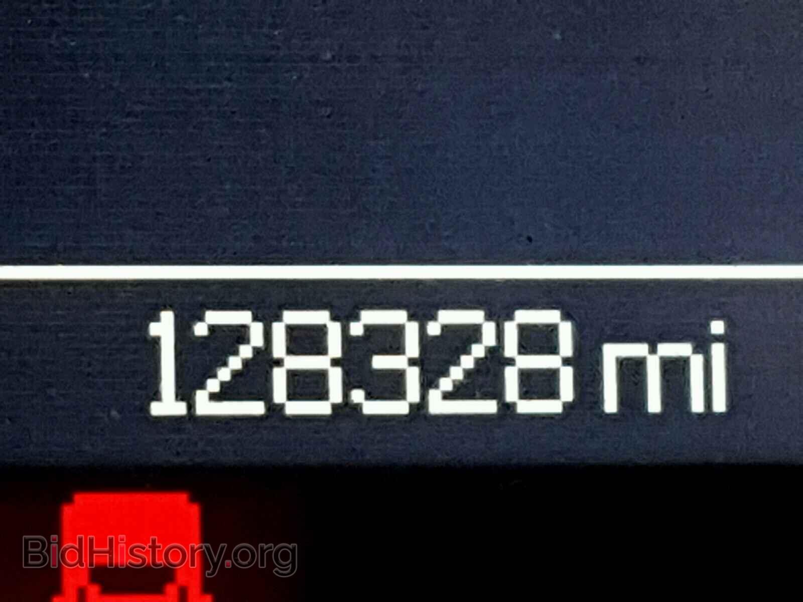 2011 DODGE CARAVAN - VIN: 2D4RN5DG2BR693713 - Фото 8