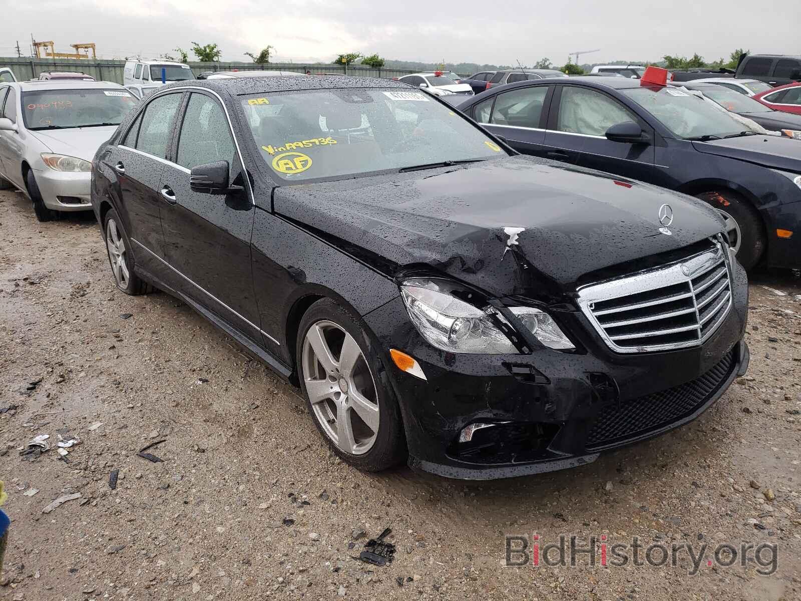 Photo WDDHF8HBXBA495736 - MERCEDES-BENZ E CLASS 2011