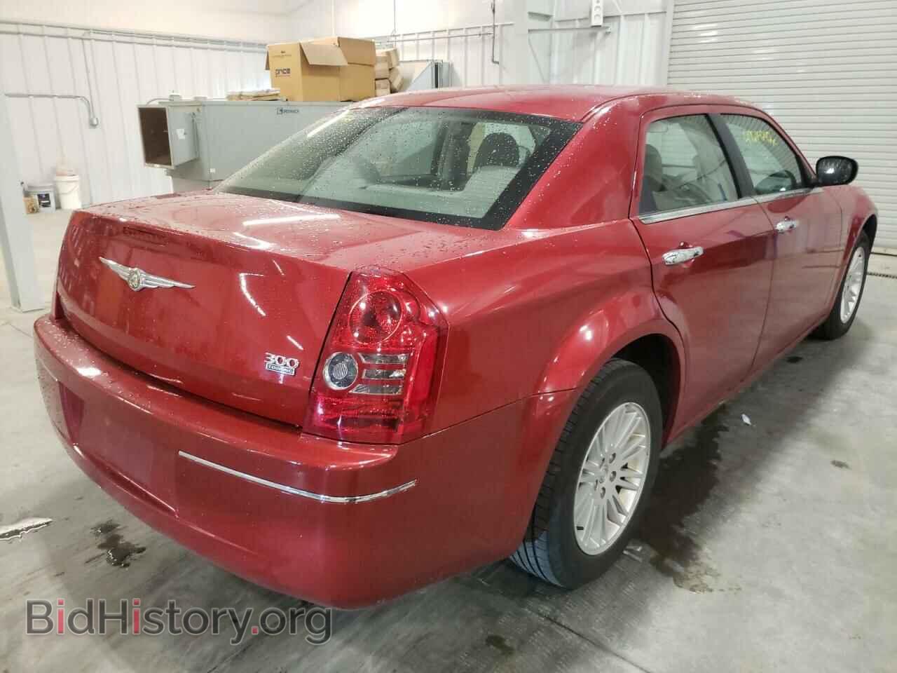 2010 CHRYSLER 300 - VIN: 2C3CA4CD7AH329084 - Фото 4