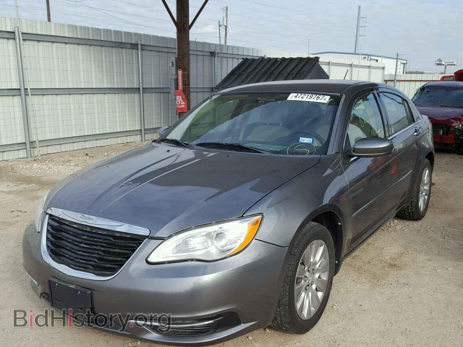 2012 CHRYSLER 200 - VIN: 1C3CCBAB3CN190873 - Фото 2