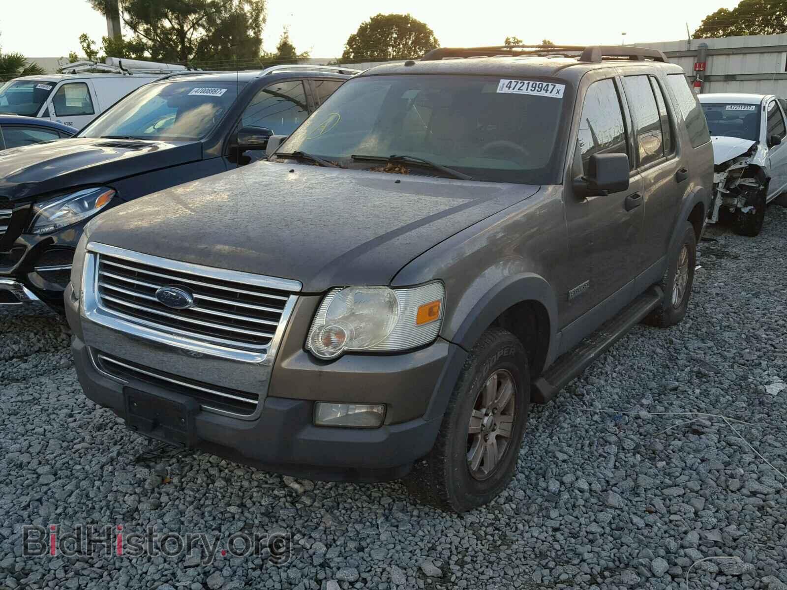2006 FORD EXPLORER - VIN: 1FMEU63E16UB49843 - Фото 2