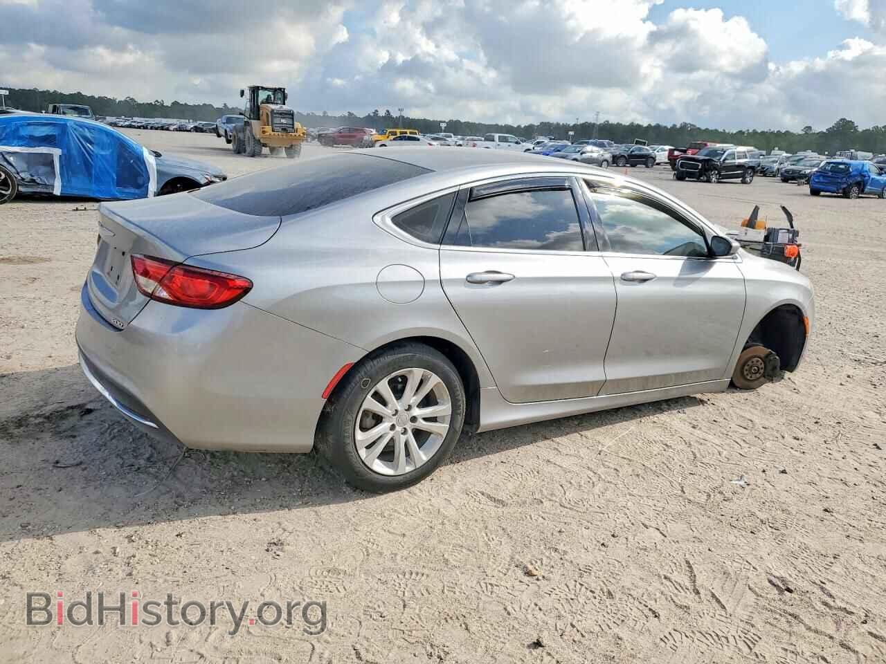 2016 CHRYSLER 200 - VIN: 1C3CCCAB3GN111908 - Фото 3