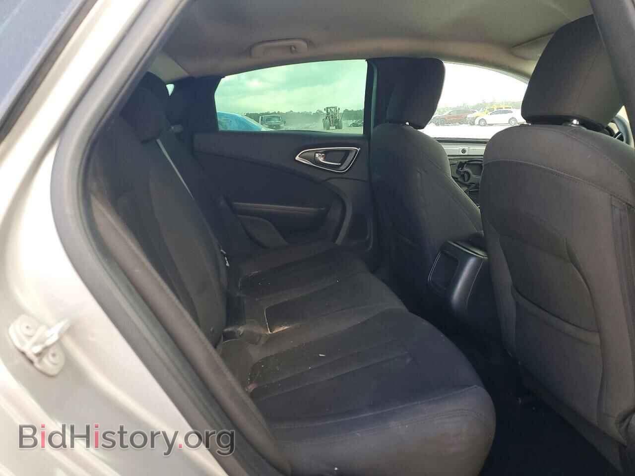 2016 CHRYSLER 200 - VIN: 1C3CCCAB3GN111908 - Фото 10