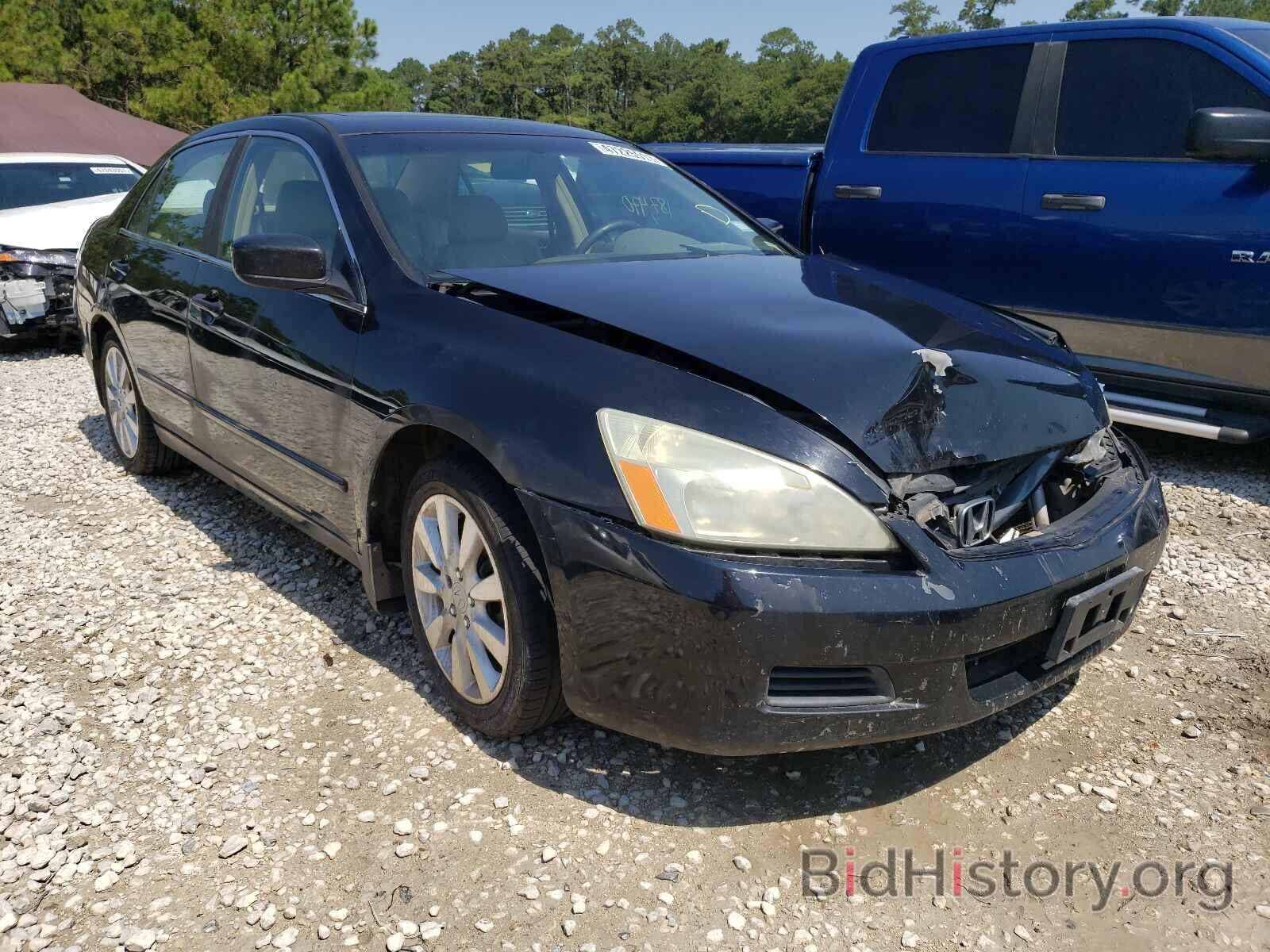 Photo 1HGCM66596A046275 - HONDA ACCORD 2006