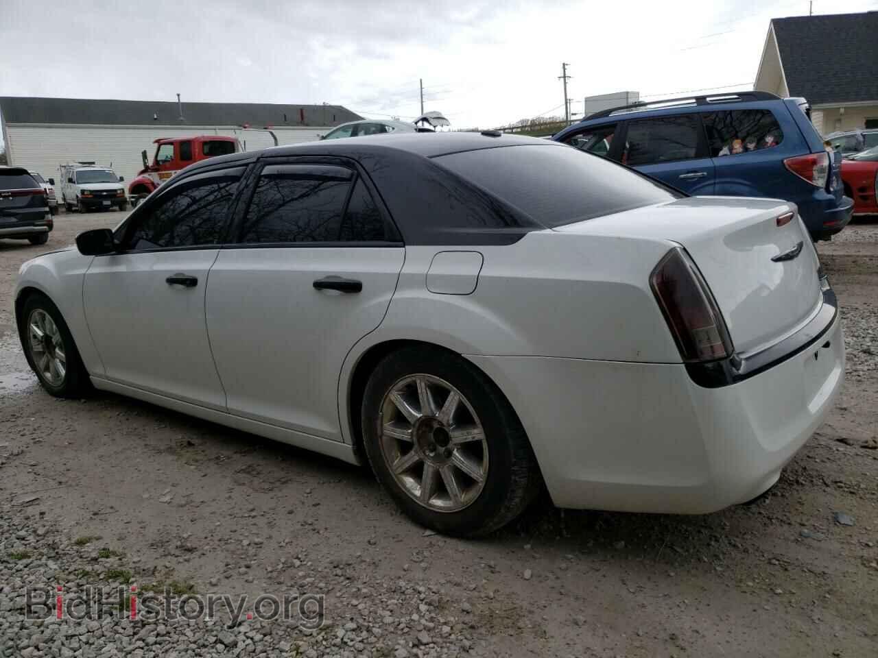 2012 CHRYSLER 300 - VIN: 2C3CCACG0CH192429 - Фото 2