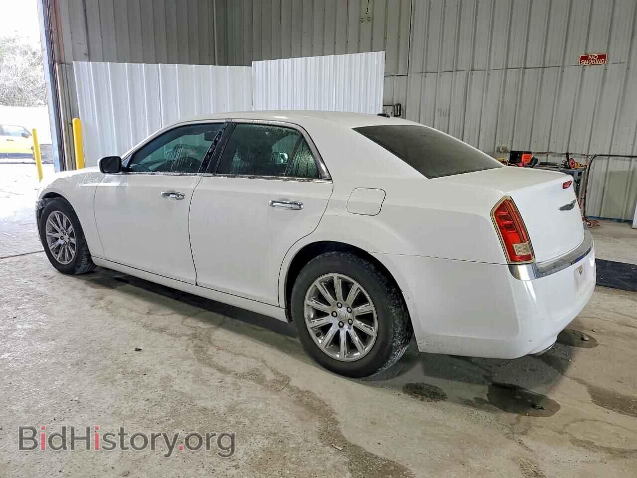 2012 CHRYSLER 300 - VIN: 2C3CCACG1CH123796 - Photo 2