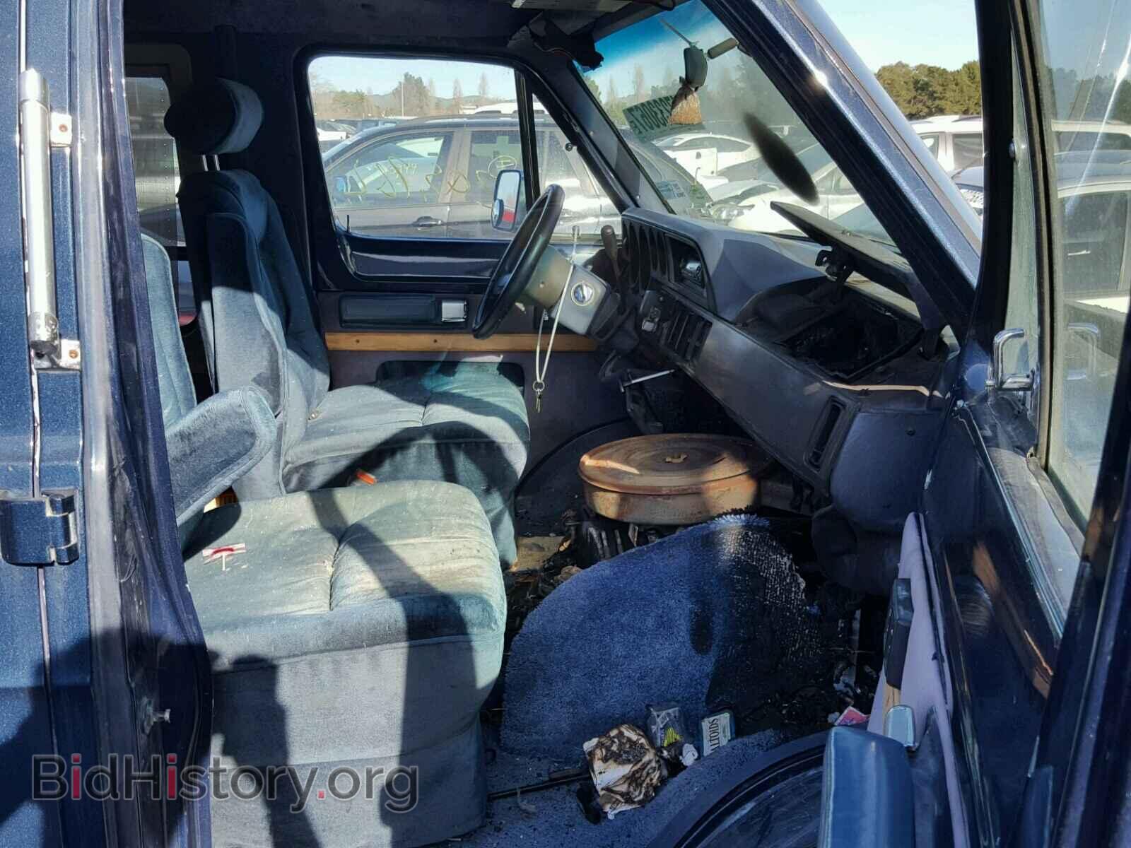 1992 DODGE RAM VAN - VIN: 2B7HB21Y2NK100703 - Фото 5