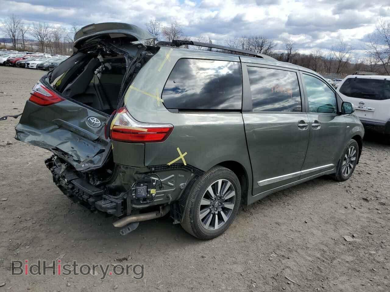2018 TOYOTA All Models - VIN: 5TDDZ3DC3JS208143 - Фото 3