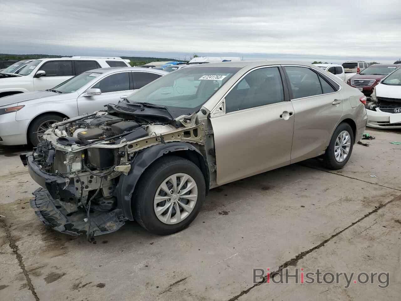 Photo 4T4BF1FK1FR504582 - TOYOTA CAMRY 2015