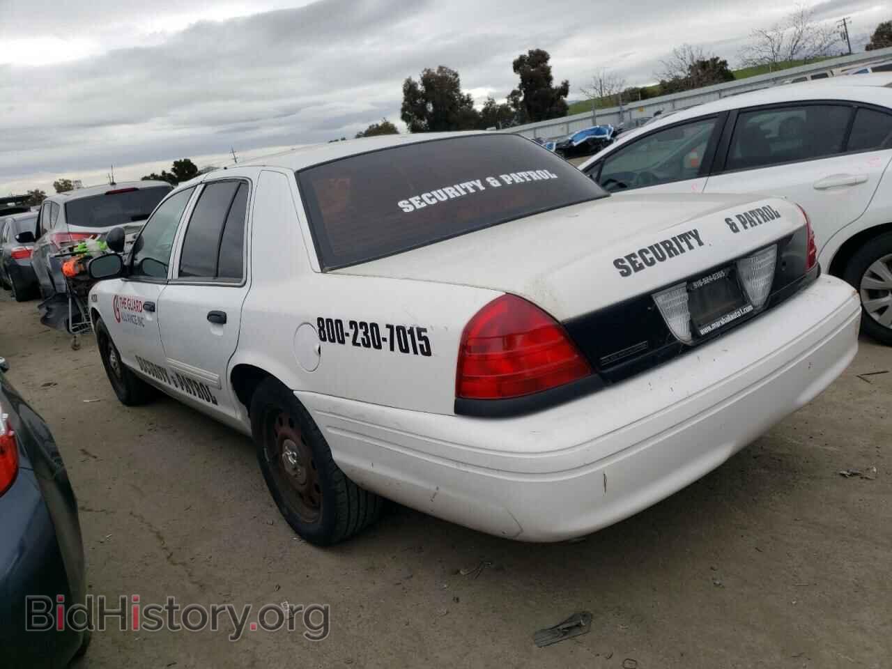 2011 FORD CROWN VIC - VIN: 2FABP7BV7BX169822 - Фото 2
