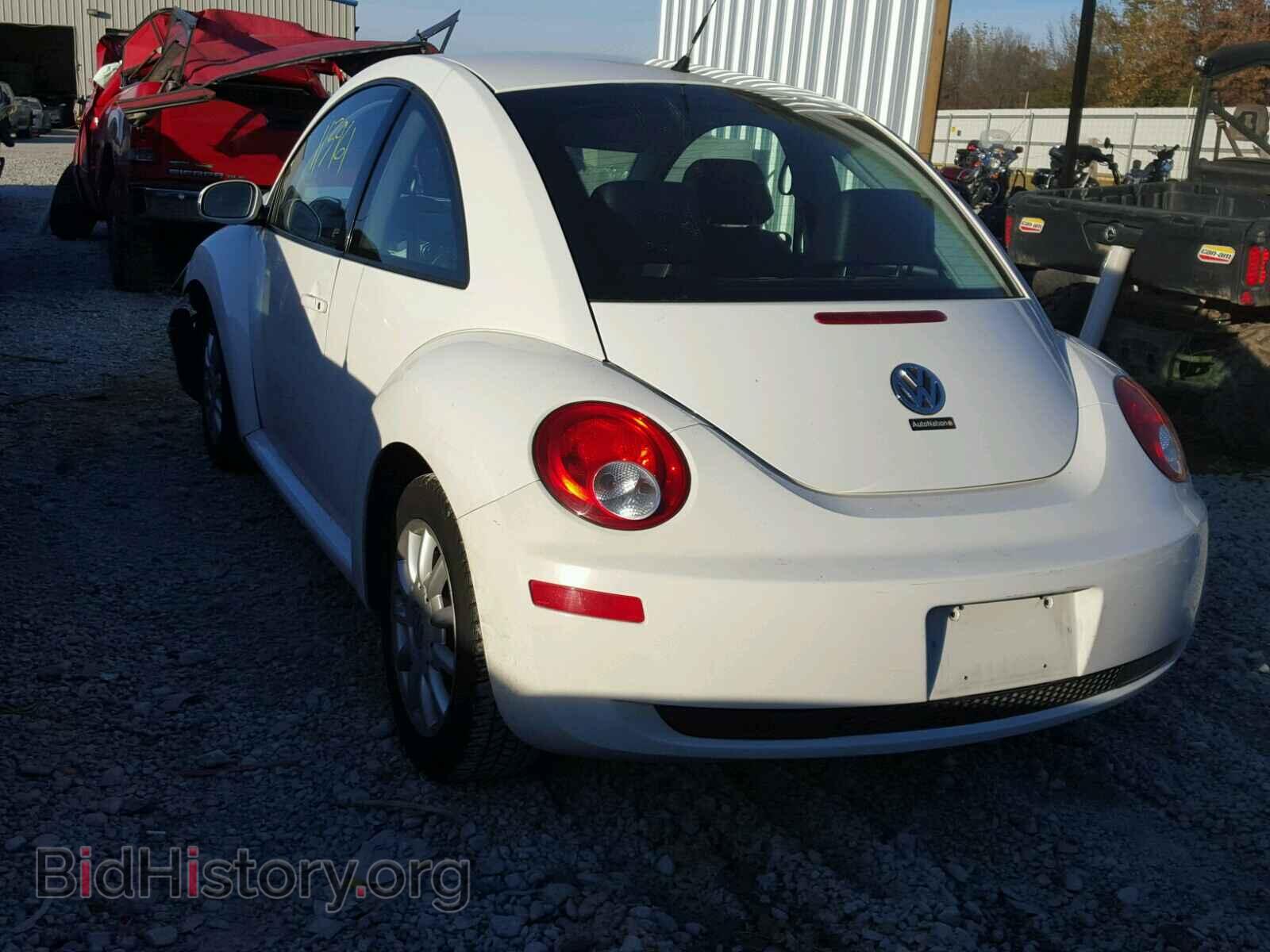 2010 VOLKSWAGEN BEETLE - VIN: 3VWPW3AG4AM016725 - Фото 3