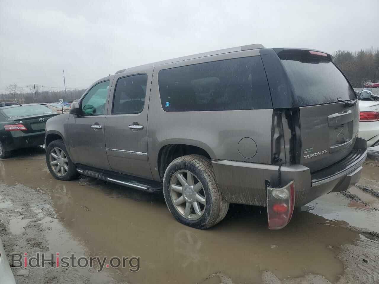 2012 GMC YUKON - VIN: 1GKS2MEF5CR283393 - Photo 2