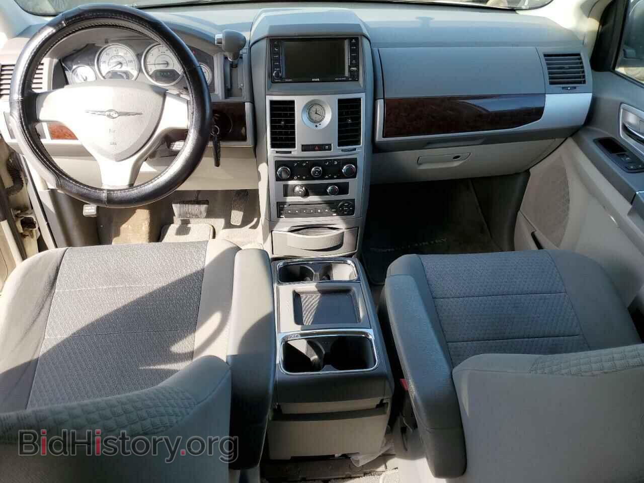 2010 CHRYSLER MINIVAN - VIN: 2A4RR5D19AR267443 - Фото 8