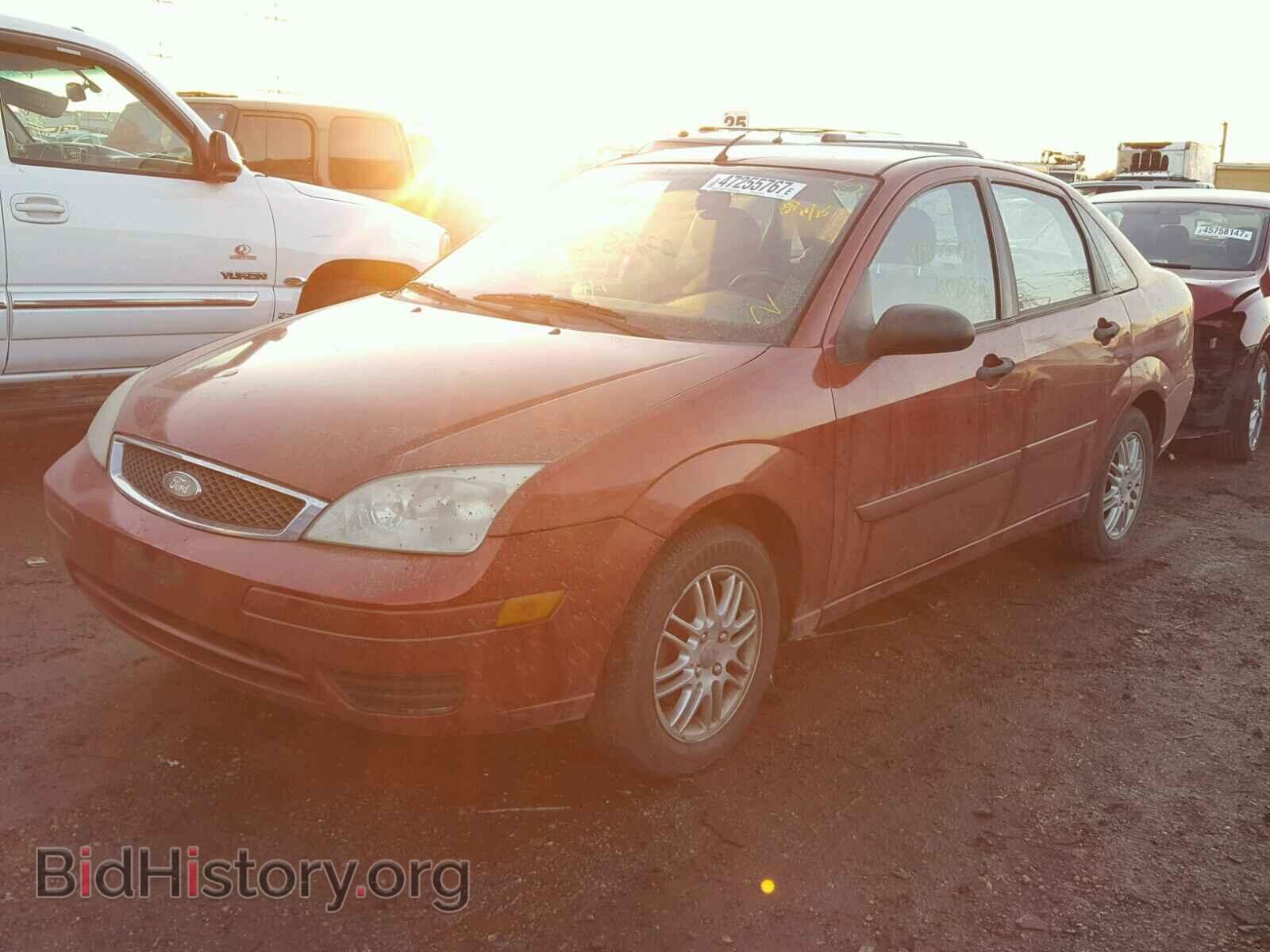 2005 FORD FOCUS - VIN: 1FAFP34N15W119571 - Фото 2